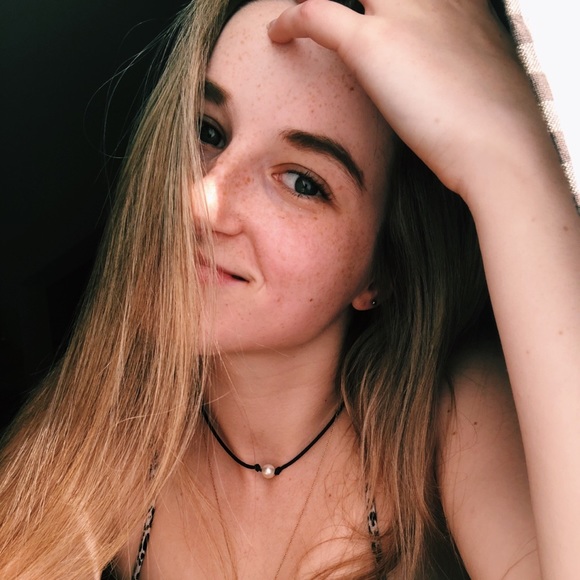 Meet your Posher, Emma - Picture 1 of 1